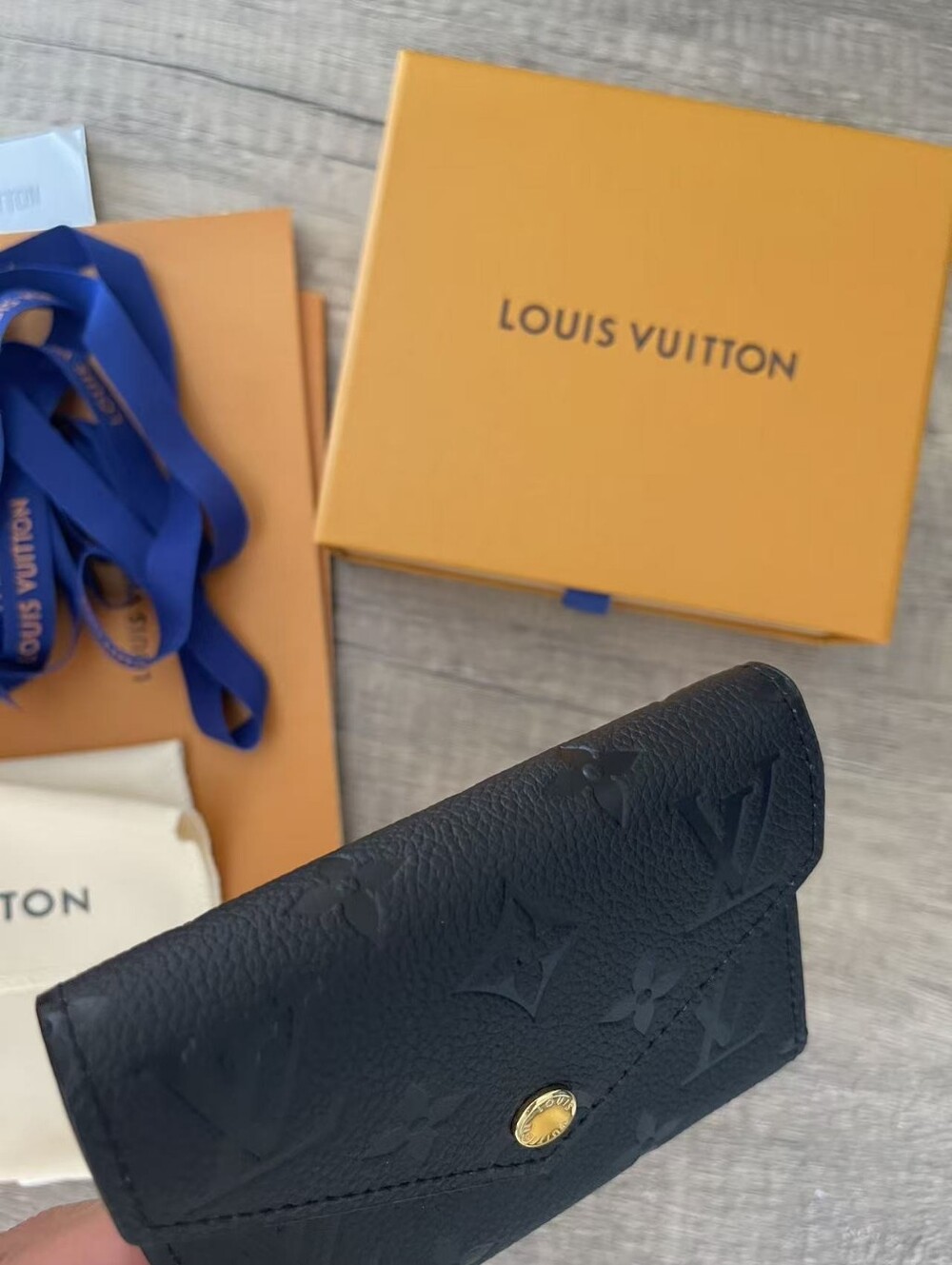 Louis Vuitton Victorine Wallet - Picture 7 of 11